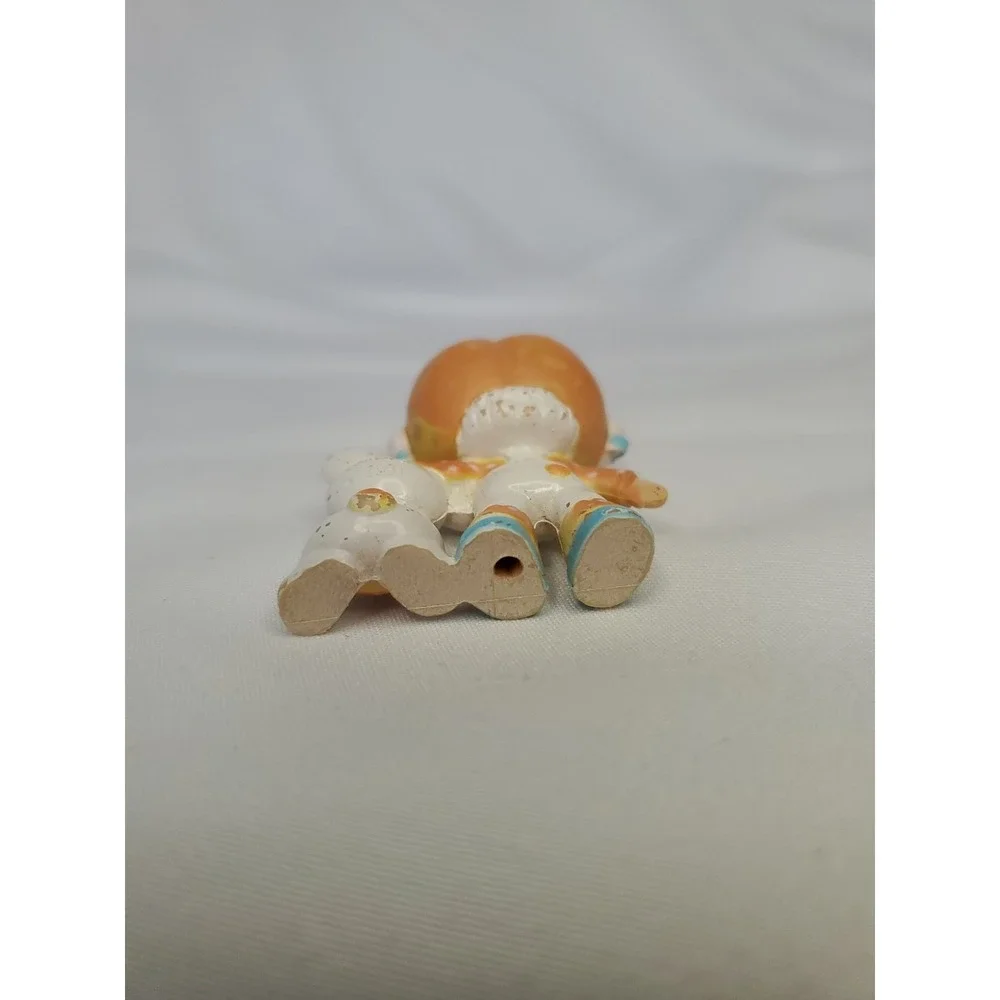Vintage Strawberry Shortcake Apricot With‎ Hopsalot Bunny Miniature Figure